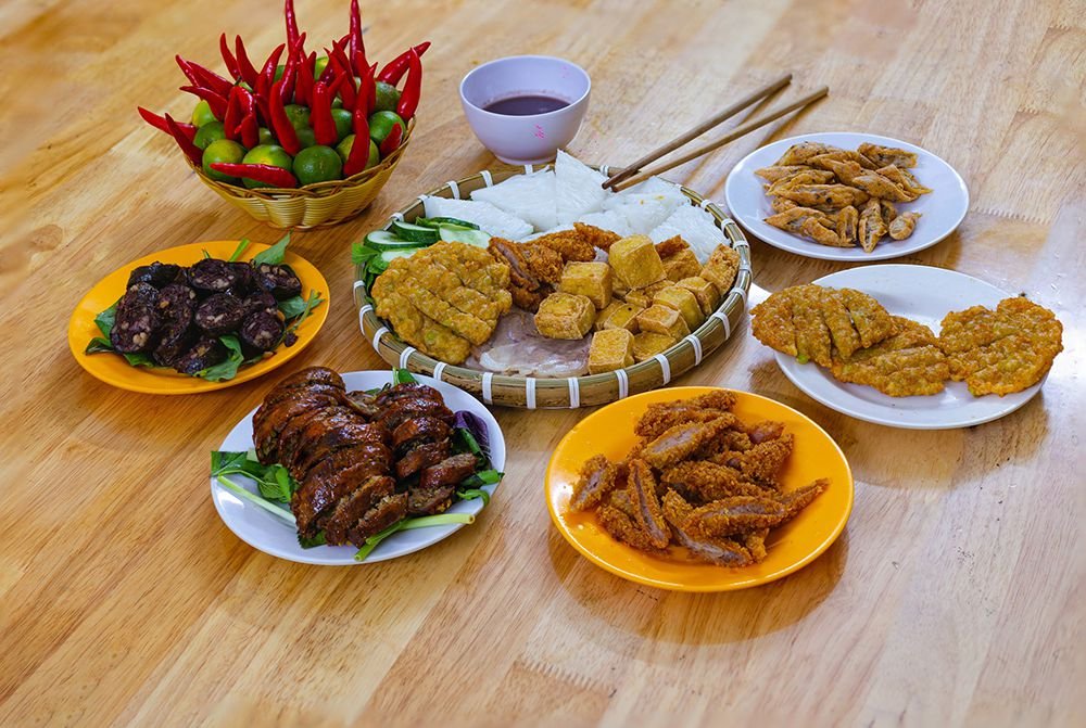 Giới thiệu bún đậu mắm tôm Tiến Hải