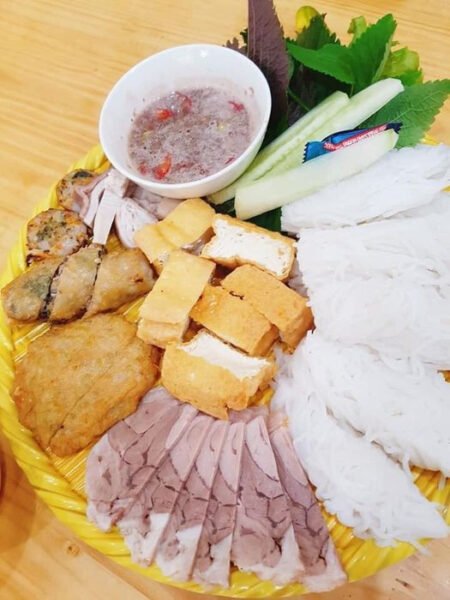 Bí Quyết Khám Phá **Quán Bún Đậu Mắm Tôm Ngon Ở Vinh** Chuẩn Vị