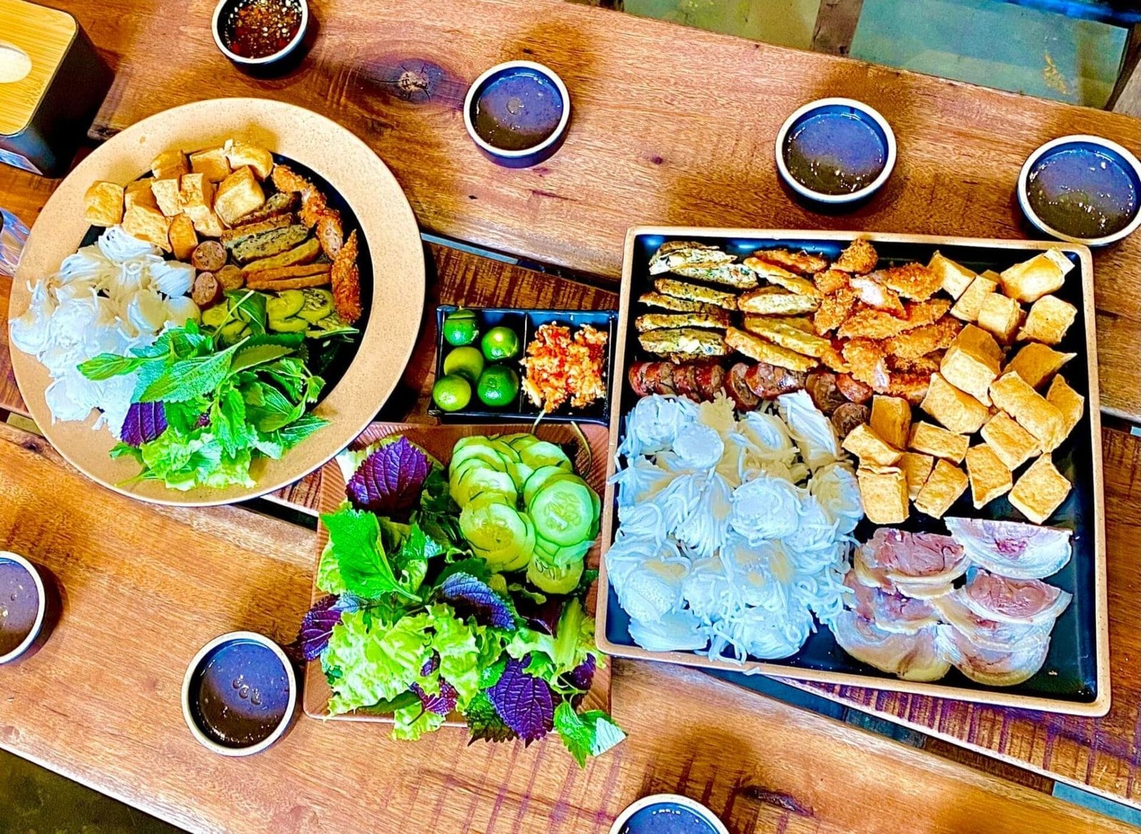 Khám Phá Hương Vị **Bún Đậu Mắm Tôm Bếp Tiên** Chuẩn Vị