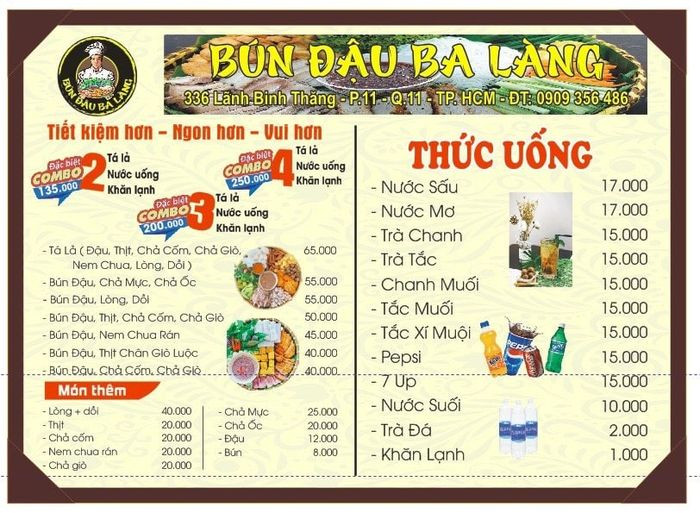 Các loại rau thơm ăn kèm tươi ngon bên cạnh mẹt bún đậu