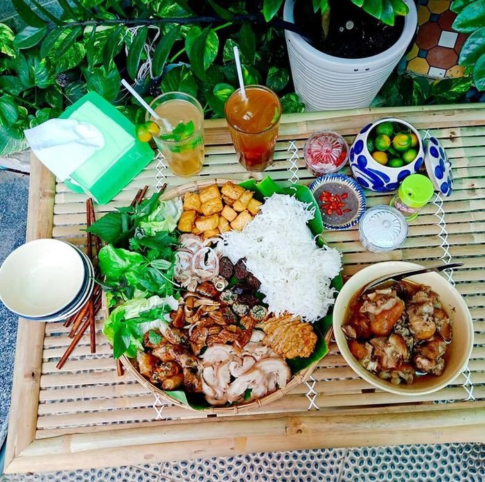 Cận cảnh chén mắm tôm pha chanh ớt hoàn hảo