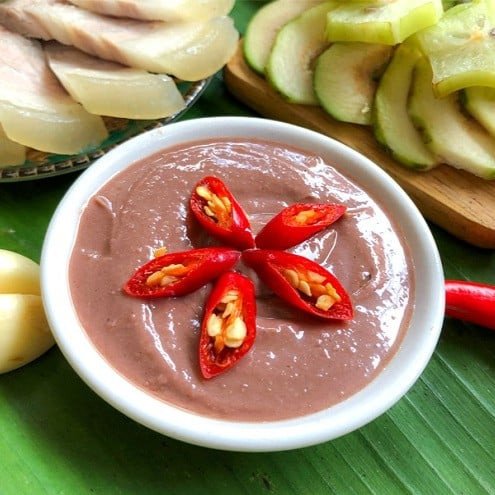 Hình ảnh minh họa quá trình chế biến mắm ruốc từ tép biển tươi