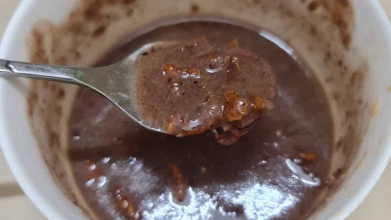 Hình ảnh một đĩa bún đậu với các nguyên liệu đi kèm
