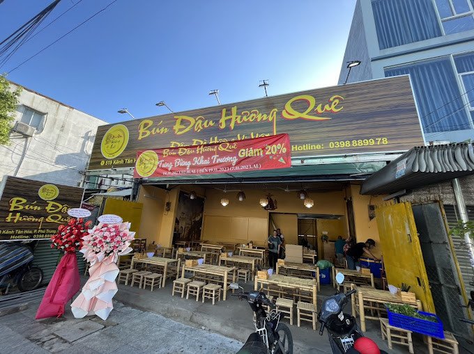 Không gian mộc mạc của một quán bún đậu được nhiều người đánh giá cao