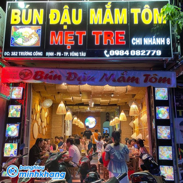 Mẫu bảng hiệu bún đậu mắm tôm sử dụng đèn LED nổi bật ban đêm