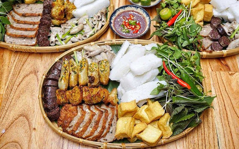 Mẹt bún đậu mắm tôm truyền thống với đầy đủ nguyên liệu