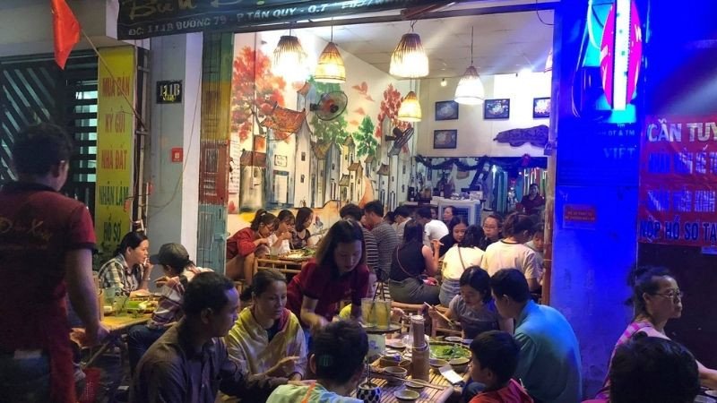 Miếng đậu hũ chiên vàng ươm, bún lá xanh mát