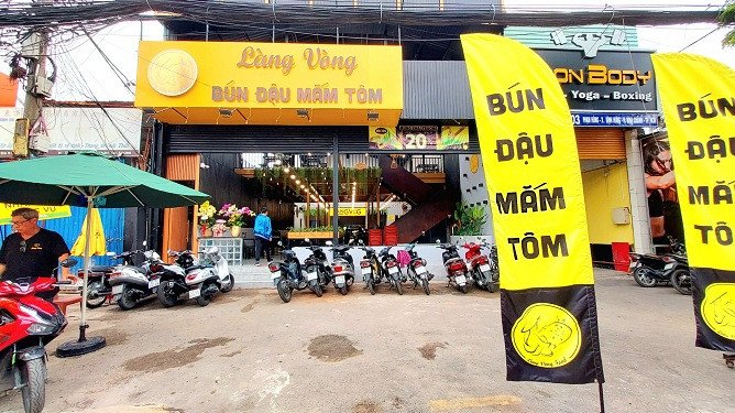 Mô tả cụ thể nội dung hình bằng tiếng Việt, tối đa 125 ký tự