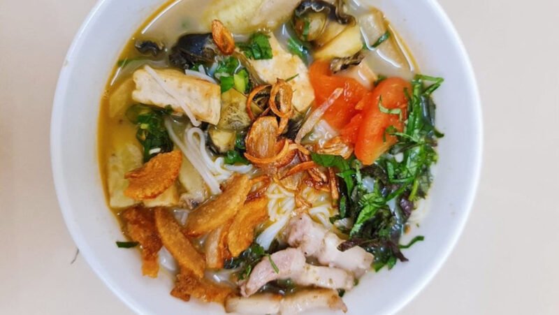 Nguyên liệu cơ bản cho món bún ốc chuối đậu Hà Nội