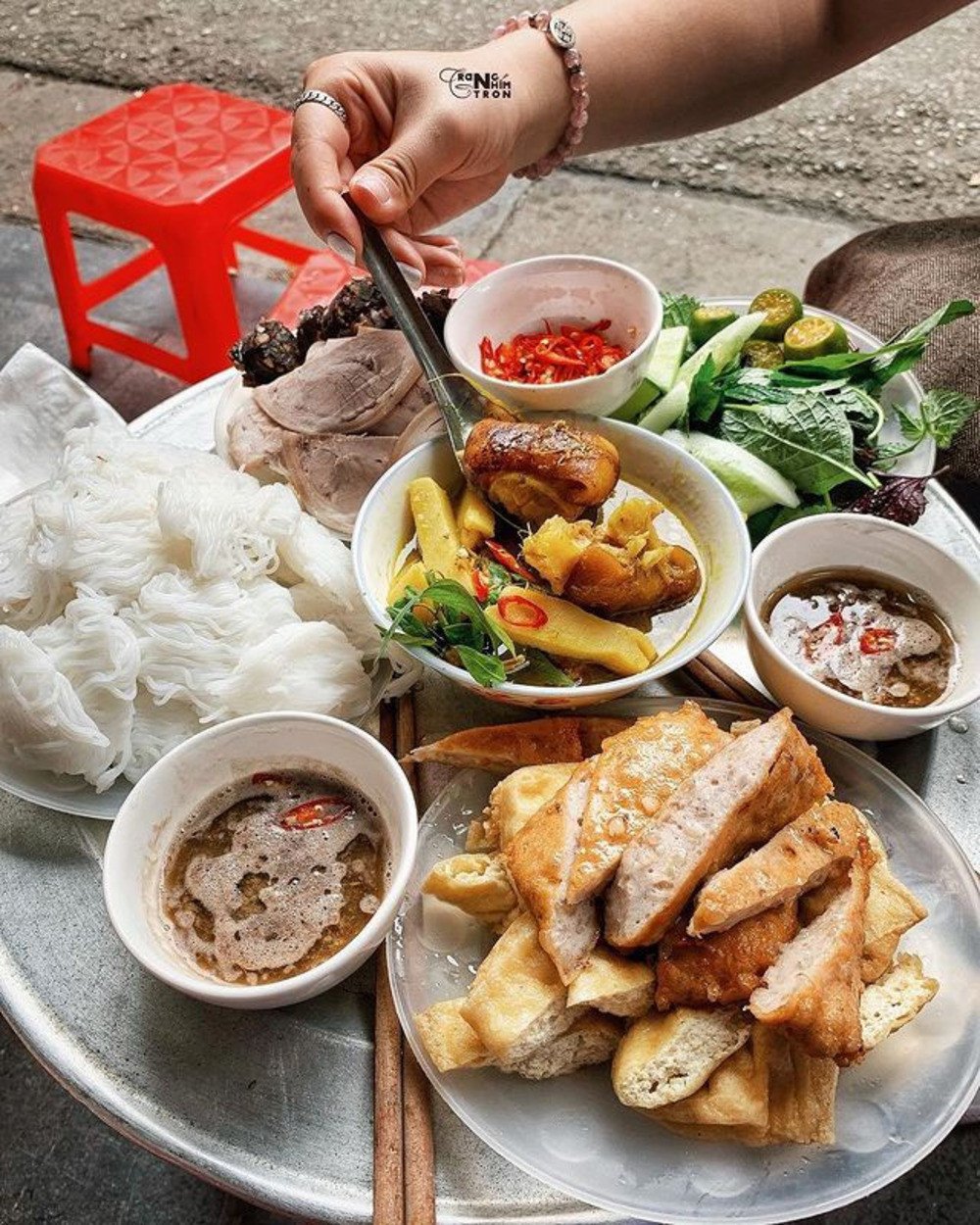 Khám Phá Bí Quyết Món **Bún Đậu Mắm Tôm Hà Nội** Chuẩn Vị