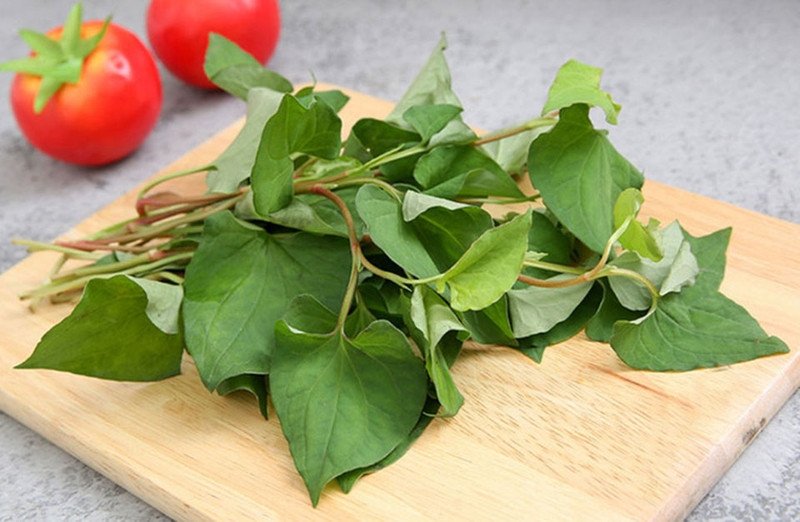 Rau diếp cá tươi xanh ăn kèm bún đậu
