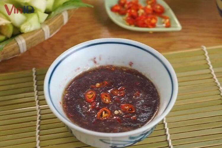 Thành phẩm nước chấm mắm tôm đã được đánh bông hoàn hảo