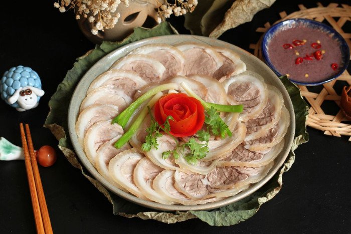 Khám Phá Các **Topping Bún Đậu Mắm Tôm** Tạo Nên Món Ăn Chuẩn Vị