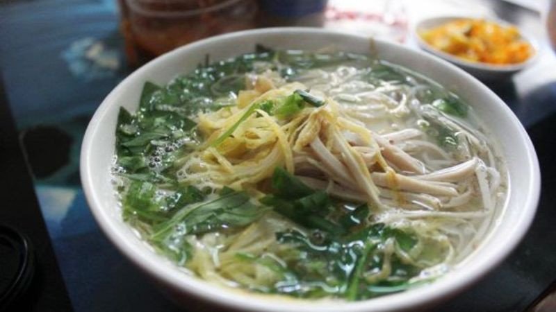 Tô bún thang được bày biện đẹp mắt