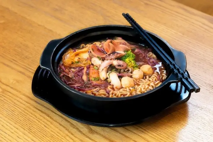 Gói Mì Cay Hàn Quốc Bao Nhiêu Calo