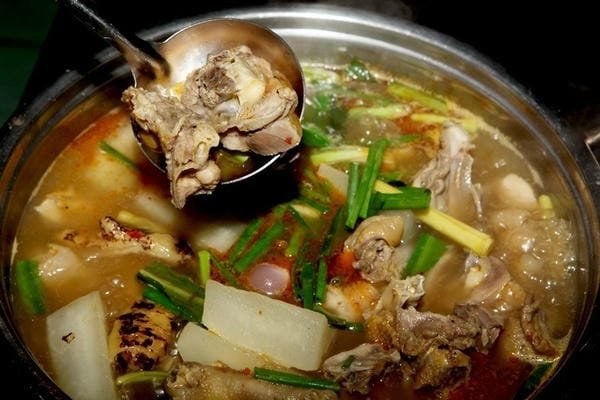 Hướng dẫn cách làm gà nấu mẻ miền Bắc ngon như ngoài quán nổi tiếng Gà nấu mẻ miền Bắc (2)