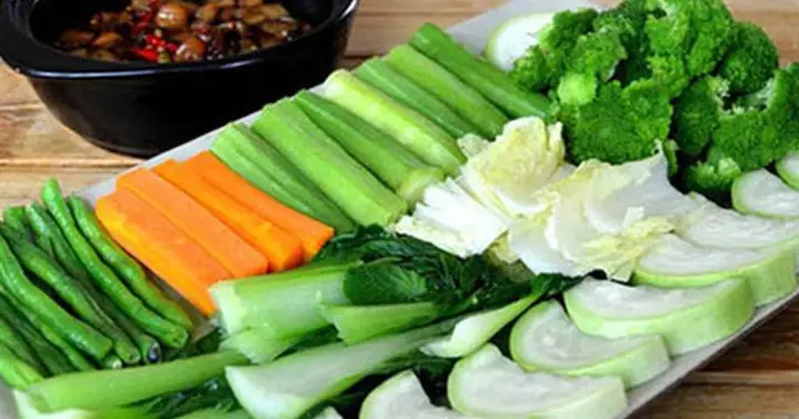 Ăn Đồ Luộc Có Tốt Không? Lợi Ích Và Những Điều Bạn Cần Biết