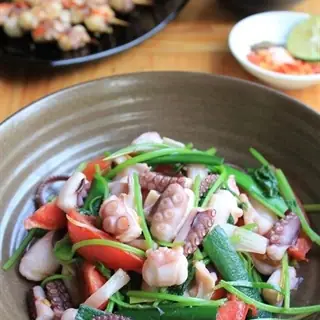Hướng Dẫn Chi Tiết Cách Làm Bạch Tuộc Xào Cần Tỏi Thơm Ngon, Chuẩn Vị Nhà Hàng Hướng Dẫn Chi Tiết Cách Làm Bạch Tuộc Xào Cần Tỏi Thơm Ngon, Chuẩn Vị Nhà Hàng