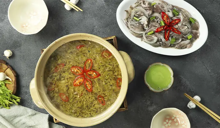 Bạch Tuột Nhúng Lá Me: Công Thức Nấu Nướng Chi Tiết Cho Món Ăn Hấp Dẫn