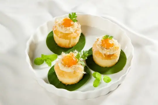 Top 5 Loại Bánh Bông Lan Trứng Muối Nhỏ Ngon, Hấp Dẫn Nhất Hiện Nay
