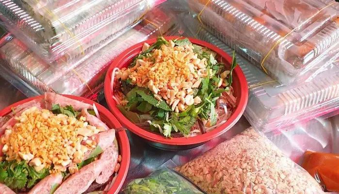 Bánh Bột Lọc Hàm Long: Vị Ngon Nức Lòng Từ Vùng Đất Cố Đô