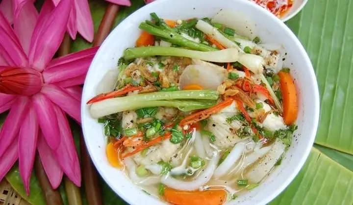 Bánh Canh Cá Lóc Quảng Trị: Vị Ngon Đặc Trưng Và Cách Chế Biến Chuẩn Vị