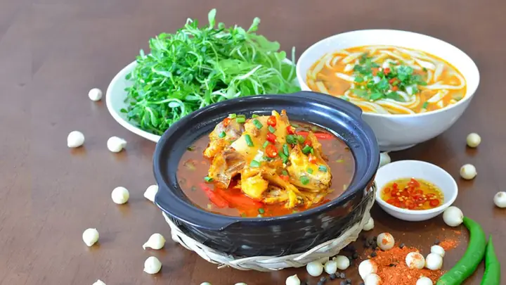 Bánh Canh Cá Lóc Quảng Trị: Vị Ngon Đặc Trưng Và Cách Chế Biến Chuẩn Vị