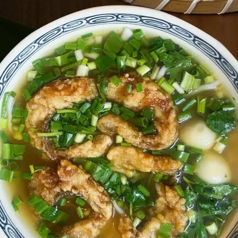 Top 10 Quán Bánh Canh Chả Cá Hà Nội Ngon, Giá Rẻ, Được Review Tốt Nhất