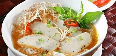 Khám Phá Hương Vị Đặc Trưng Của Bánh Canh Chả Cá Phan Thiết Khám Phá Hương Vị Đặc Trưng Của Bánh Canh Chả Cá Phan Thiết