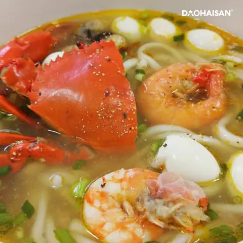 Đánh Giá Chi Tiết Bánh Canh Cua A Ròm: Liệu Đây Có Phải Là Lựa Chọn Hàng Đầu Cho Tín Đồ Ẩm Thực?
