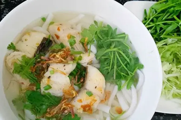 Khám Phá 5+ Tiệm Bánh Canh Đầu Cá Lóc Ngon Chuẩn Vị Miền Tây