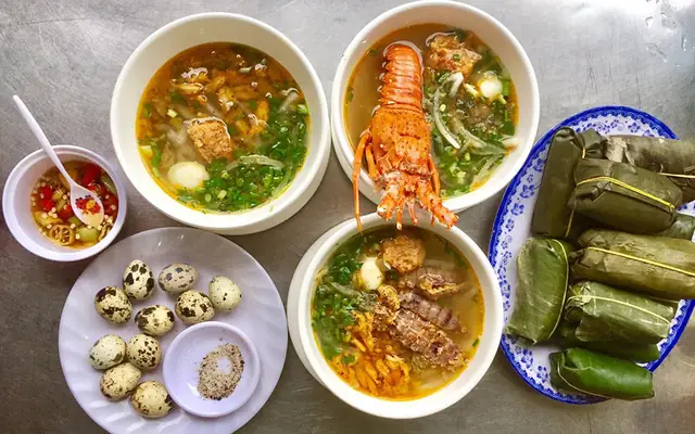 Review Chi Tiết Bánh Canh Hải Sản Mụ Nị: Hương Vị Nào Đáng Thử Nhất? Review Chi Tiết Bánh Canh Hải Sản Mụ Nị: Hương Vị Nào Đáng Thử Nhất?