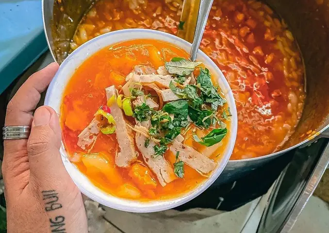 Bánh Canh Nam Phổ Huế: Khám Phá Vị Ngon Đặc Trưng Từ Làng Bánh Cổ Truyền