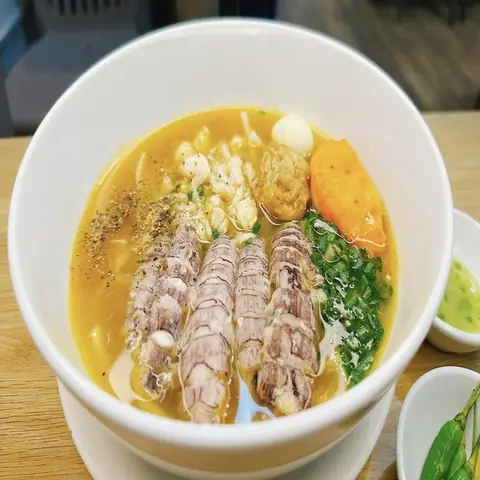 Review Bánh Canh Tôm Tít Thịt Cua: Đâu Là Quán Ngon, Giá Tốt?