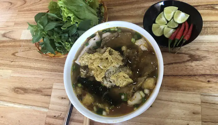 Khám Phá Ẩm Thực Đà Nẵng: Bánh Đa Cua Đà Nẵng Và 5 Đặc Điểm Không Thể Nhầm Lẫn Khám Phá Ẩm Thực Đà Nẵng: Bánh Đa Cua Đà Nẵng Và 5 Đặc Điểm Không Thể Nhầm Lẫn