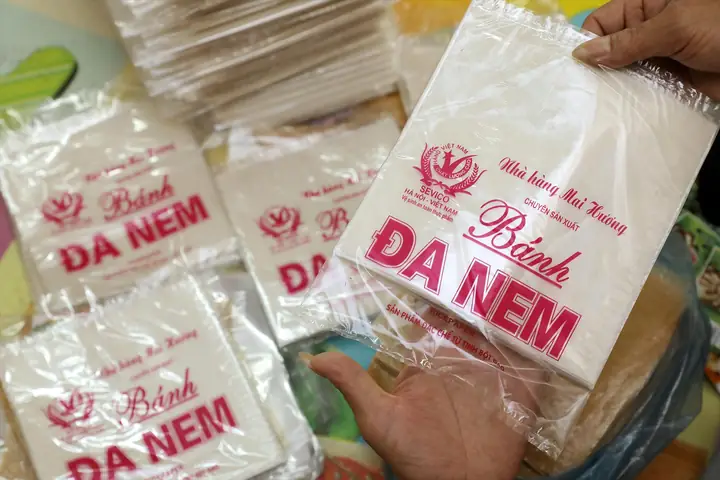 Khám Phá Bánh Đa Nem Hà Nội: Vị Ngon Truyền Thống Trong Từng Lá Bánh