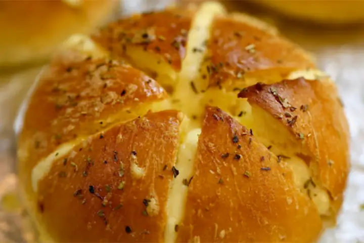 Bánh Mì Bơ Đường Bao Nhiêu Calo Và Ăn Có Béo Không? Bánh Mì Bơ Đường Bao Nhiêu Calo Và Ăn Có Béo Không?