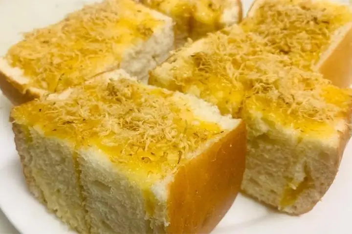 Bánh Mì Bơ Ruốc Bao Nhiêu Calo Và Ăn Có Béo Không?
