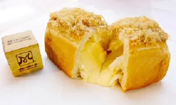 Đánh Giá 5 Loại Bánh Mì Sốt Phô Mai Tan Chảy Ngon Nhất, An Toàn Nhất Hiện Nay