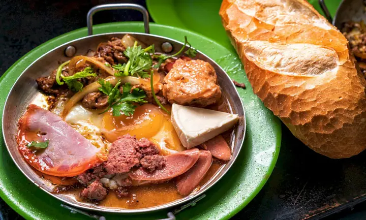 Review Chi Tiết Bánh Mì Yến Đất Cảng: Top 3 Quán Ngon, Chất Lượng Nhất Đà Nẵng Review Chi Tiết Bánh Mì Yến Đất Cảng: Top 3 Quán Ngon, Chất Lượng Nhất Đà Nẵng