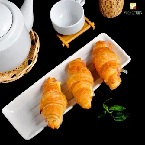 Đánh Giá Chi Tiết Bánh Sừng Trâu Trứng Muối: Hương Vị Độc Đáo Hay Chỉ Là Trào Lưu? Đánh Giá Chi Tiết Bánh Sừng Trâu Trứng Muối: Hương Vị Độc Đáo Hay Chỉ Là Trào Lưu?