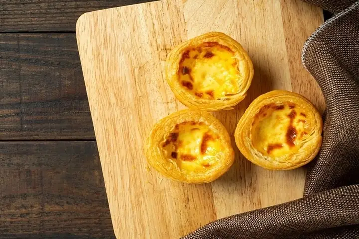 Bánh Tart Trứng Bao Nhiêu Calo? Giải Đáp Chi Tiết Cho Người Ăn Kiêng Và Yêu Thích Vị Ngon Bánh Tart Trứng Bao Nhiêu Calo? Giải Đáp Chi Tiết Cho Người Ăn Kiêng Và Yêu Thích Vị Ngon