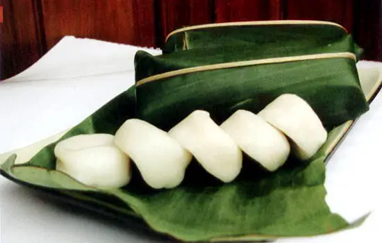 Bánh Tày Là Gì? Nguồn Gốc, Ý Nghĩa Và Cách Làm Chi Tiết