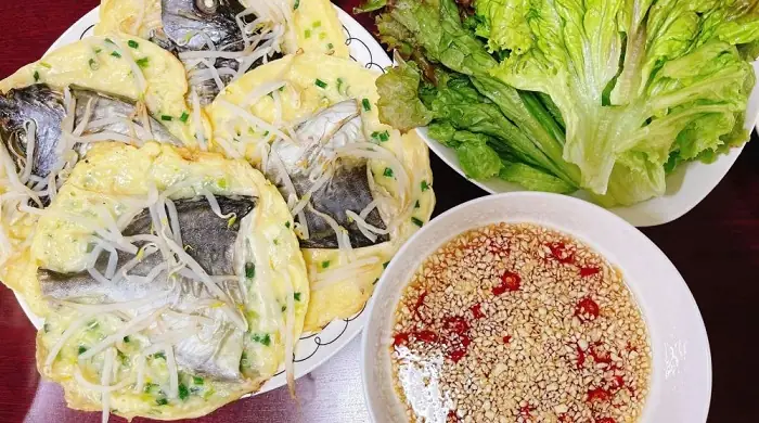 Khám Phá Ẩm Thực Huế: Bánh Xèo Cá Kình Huế Có Gì Đặc Biệt?