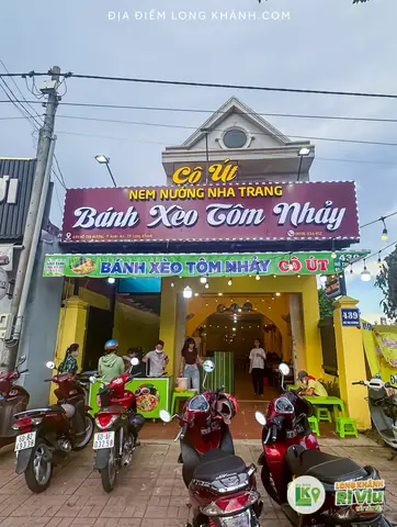 Review Chi Tiết Bánh Xèo Cô Út Ba: Có Thực Sự Ngon Như Lời Đồn?