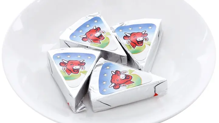 Bà Bầu Ăn Phô Mai Con Bò Cười Được Không? Bà Bầu Ăn Phô Mai Con Bò Cười Được Không?