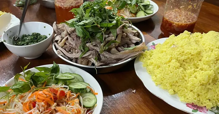 Top 5 Quán Bếp Xanh Cơm Gà Bánh Hỏi Ngon, Giá Rẻ Ở Tp.hcm
