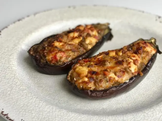 Berenjenas Rellenas De Pollo Al Horno: Receta Completa, Consejos Y Nutrición