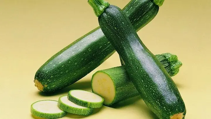 Bí Ngòi Bao Nhiêu Calo? Giải Đáp Chi Tiết Dinh Dưỡng Trong 100g Và Cách Chế Biến