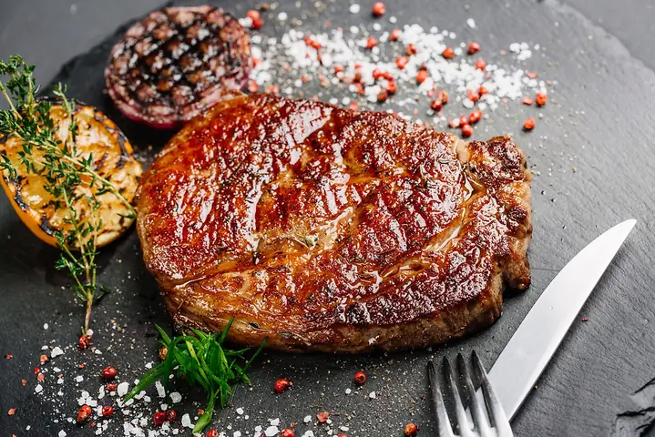 Bò Bít Tết Bao Nhiêu Calo: Giải Đáp Chi Tiết Và Các Yếu Tố Ảnh Hưởng